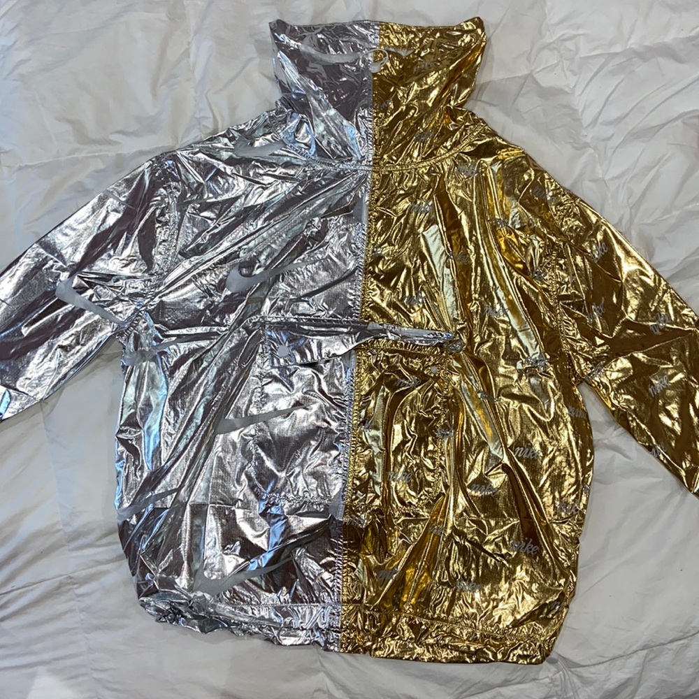 Nike WMNS NSW Metallic Windbreaker
